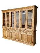 Buffet Vaisselier en Pin Massif Hampton 12 portes | 280 